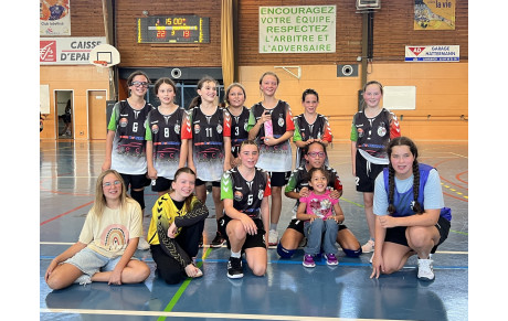 - 13 Féminines